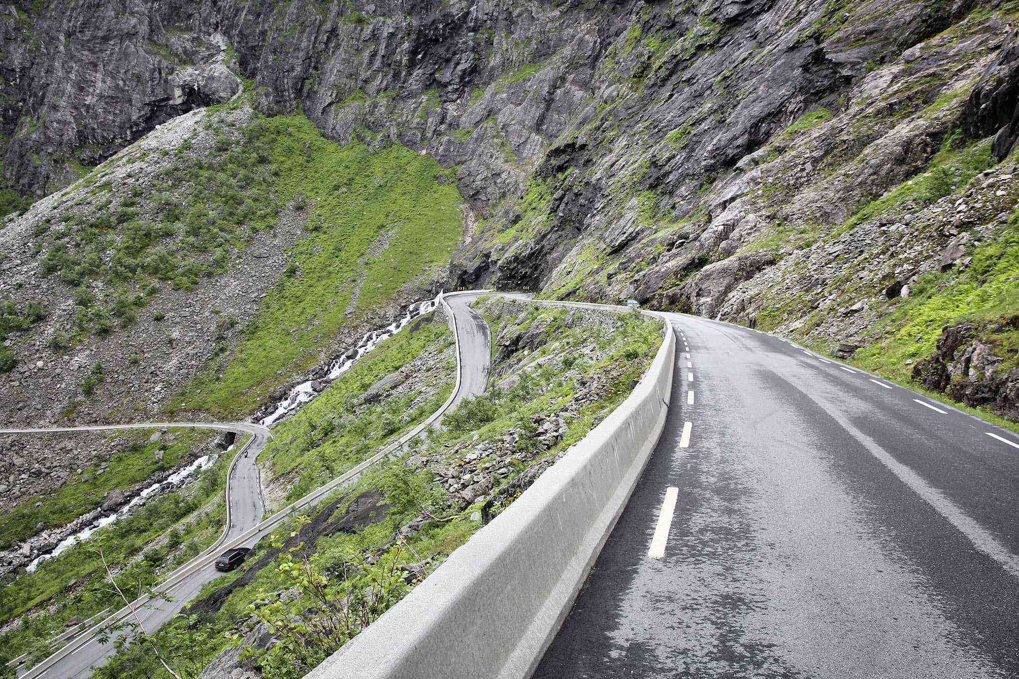 Deadly-Roads-Trollstigen-Road