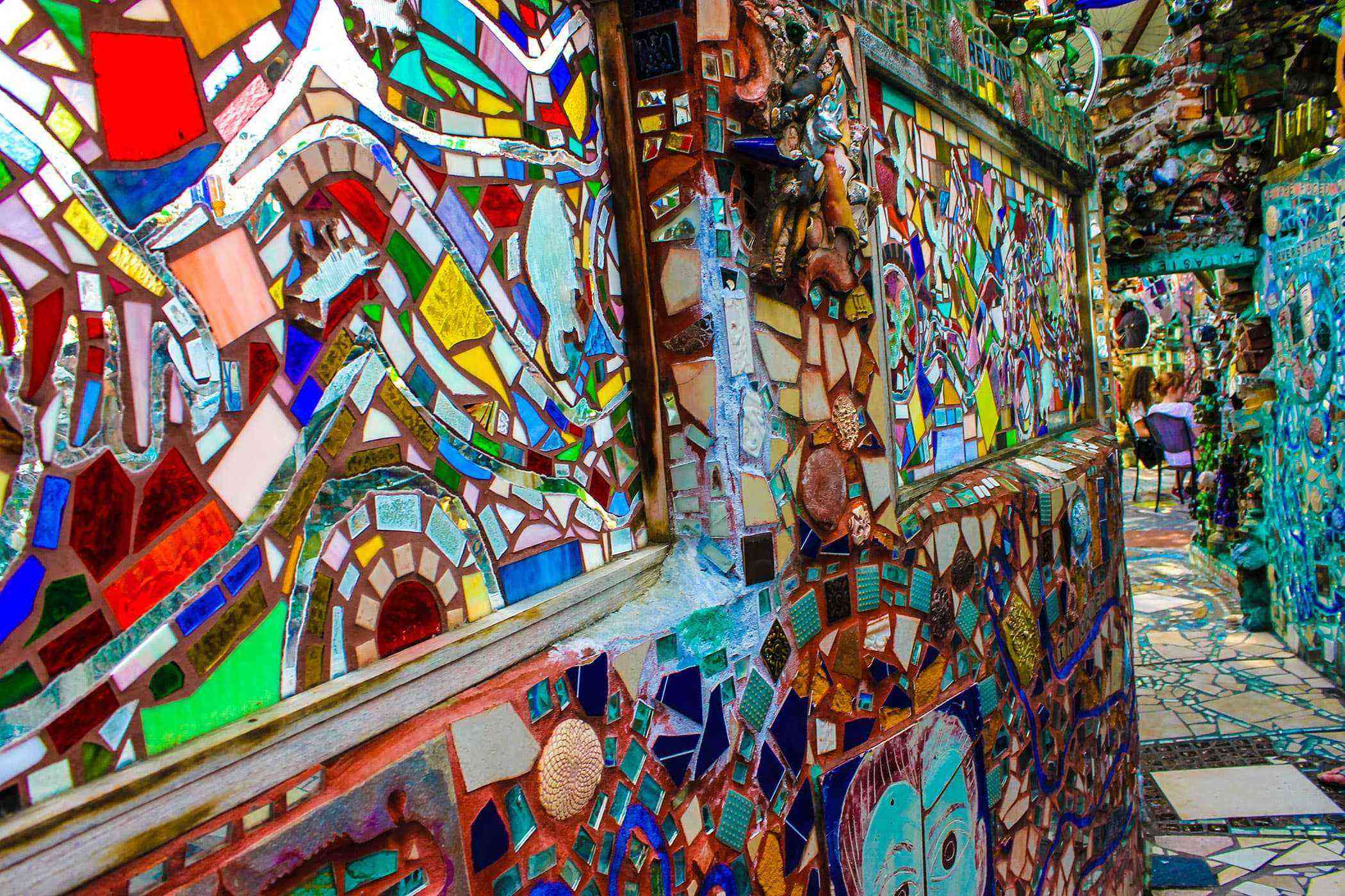 Garbage-Art-Philadelphia-Magic-Gardens-1