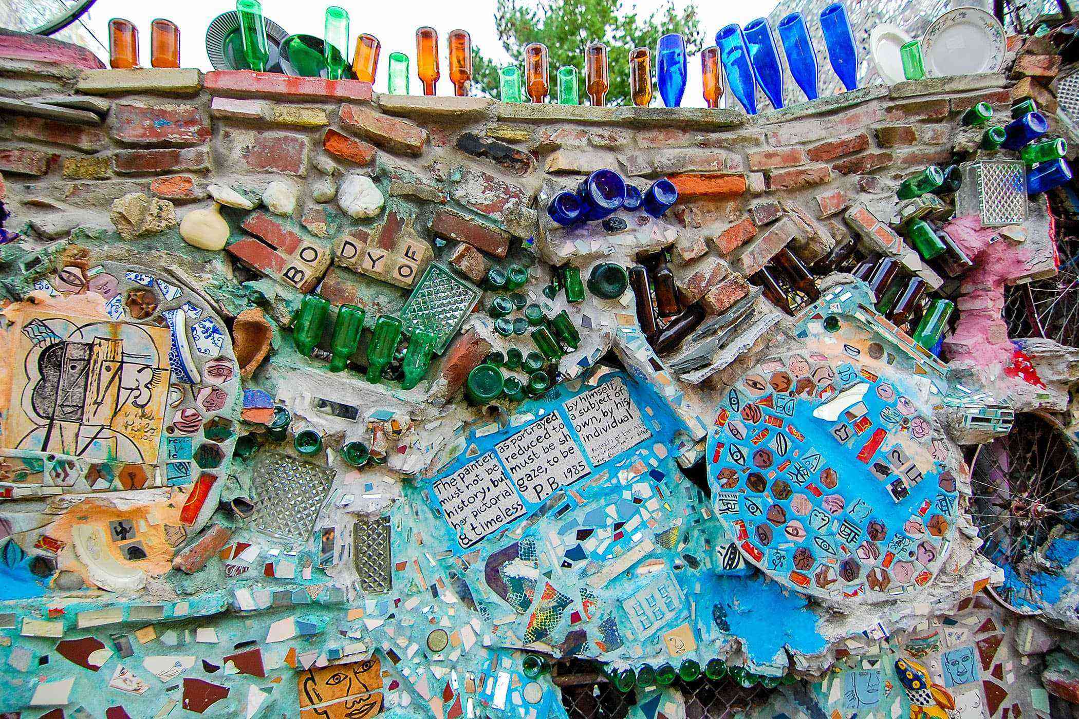 Garbage-Art-Philadelphia-Magic-Gardens-2