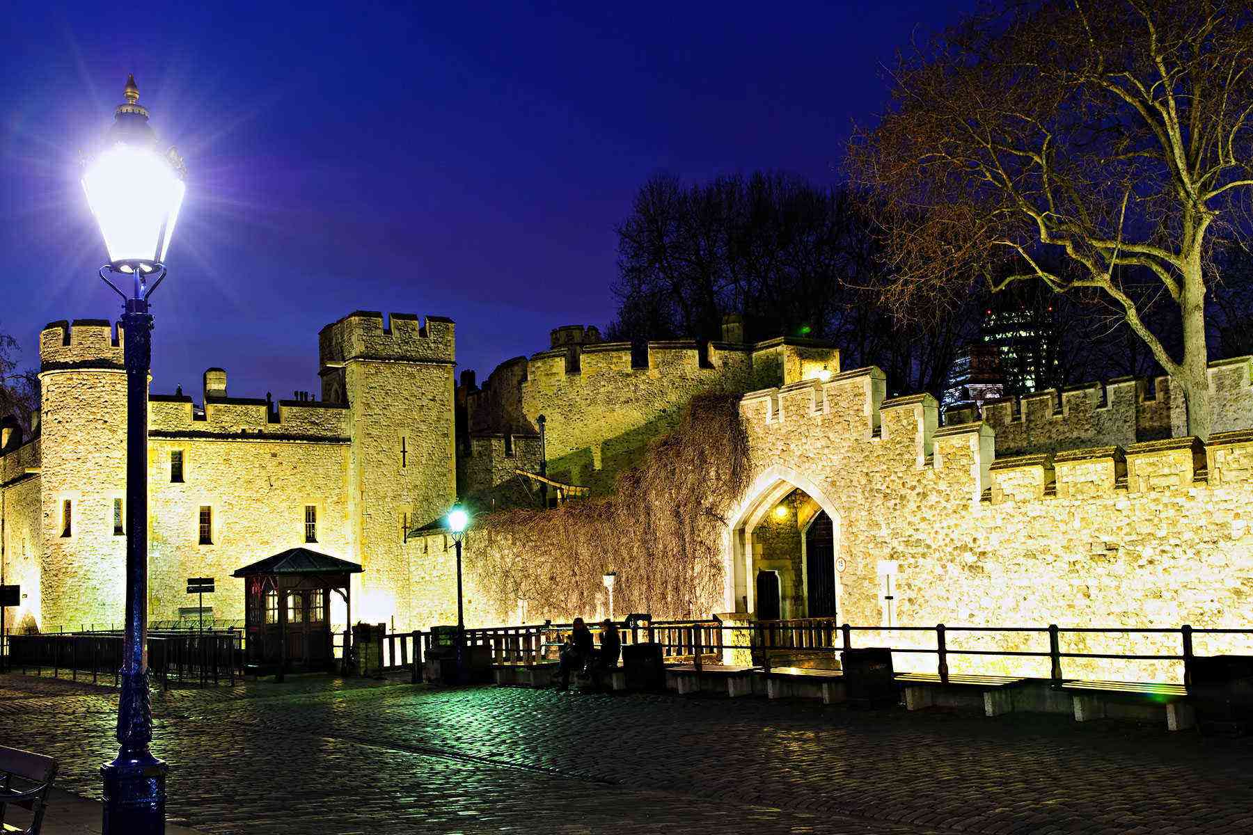 Cool-City-Tours-Twilight-Tower-of-London