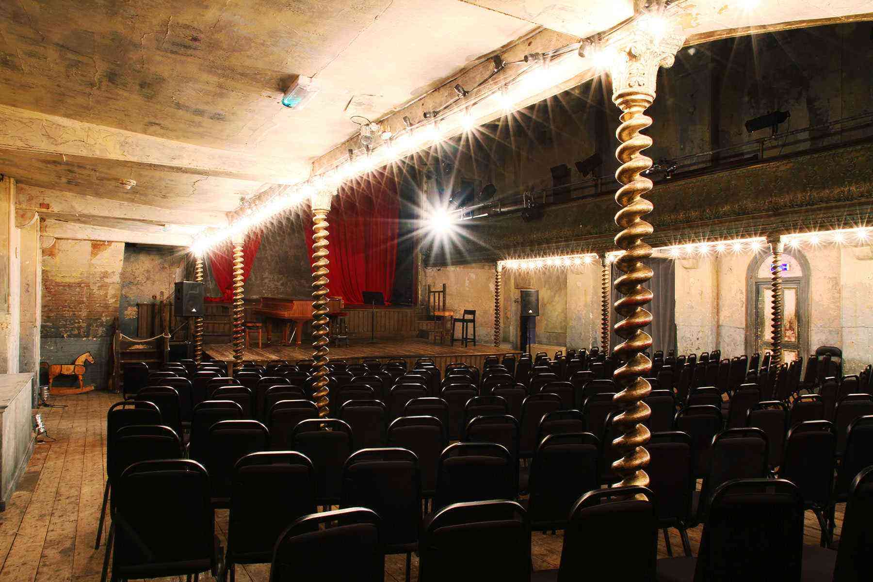 Under-The-Radar-London-Wiltons-Music-Hall-5