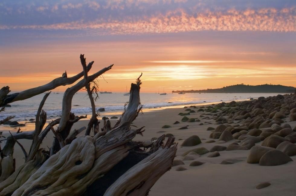 A winter sunset along Santa Barbara's Butterfly beach.; 