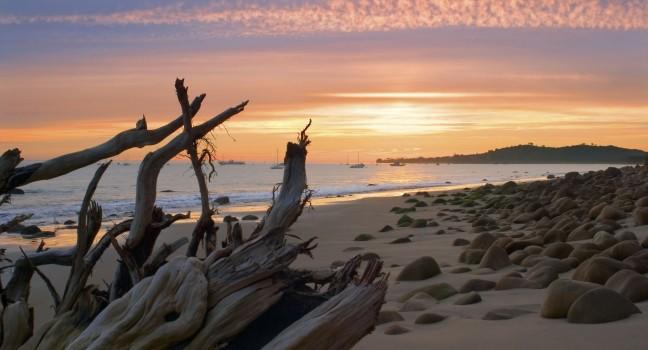 A winter sunset along Santa Barbara's Butterfly beach.; 