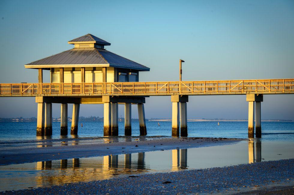 Pier in the Atlantic ocean at dusk, Fort Myers, Lee County, Florida, USA; 