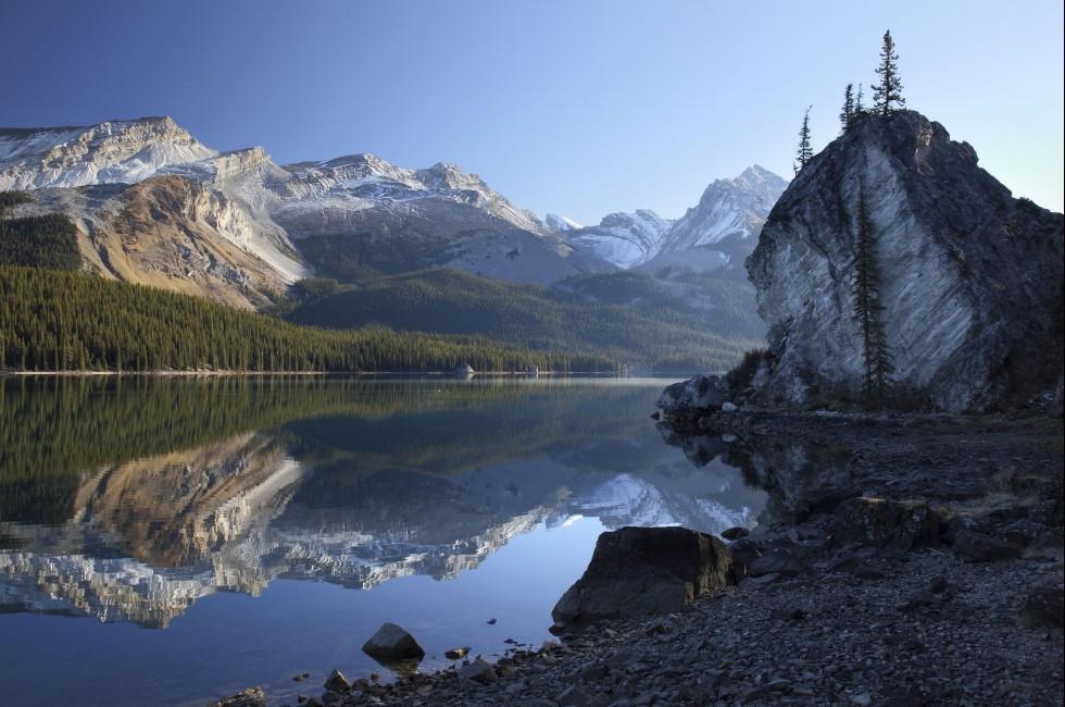 Maligne lake sunrise, Jasper; 
