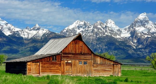 Grand Tetons and the T.A. Mouton Barn, Wyoming.
