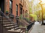 A View from idyllic Brooklyn Heights, Brooklyn, New York City, USA. Short depth of field.