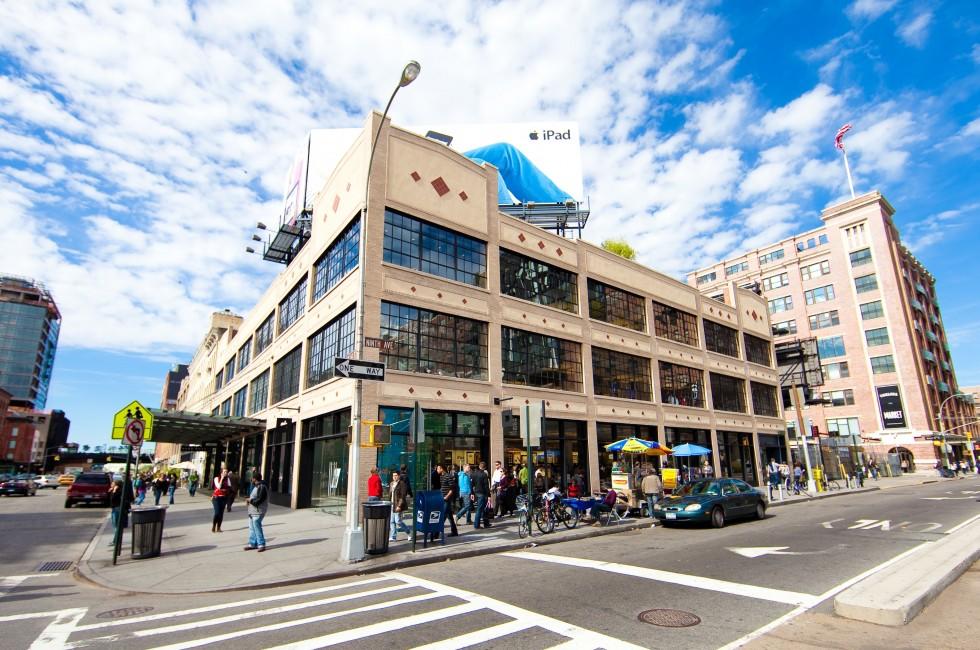 Apple Store, Meatpacking District, New York City, New York, USA 