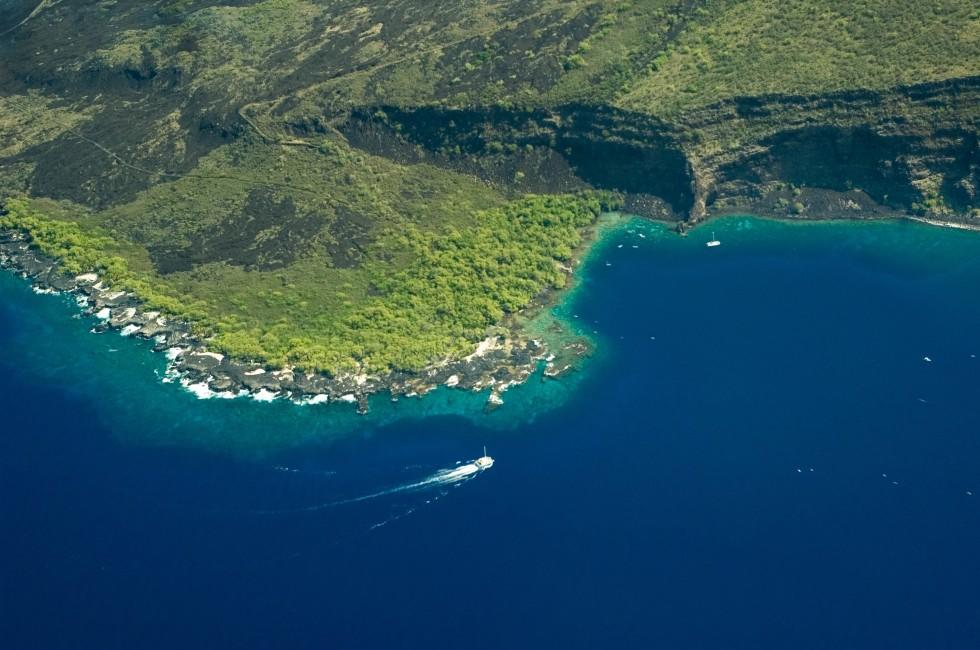 Kealakekua Bay, Big Island aerial shot, Hawaii.