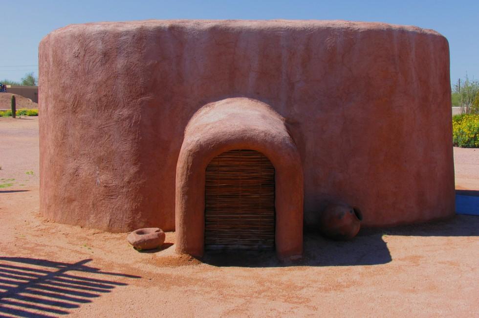 Hohokam Pithouse replica, Pueblo Grande Museum and Archaeological Park, Phoenix, Arizona, USA