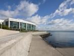 John G. Shedd Aquarium on edge of Lake Michigan.
