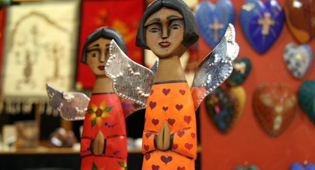 Wood carving artwork by Artist Jacobo Angeles Ojeda.