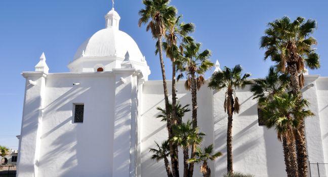 Immaculate Conception Church, Ajo, Arizona (USA).