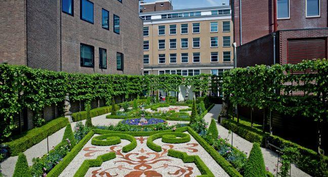 Garden, Willet-Holthuysen Museum, Amsterdam, Holland