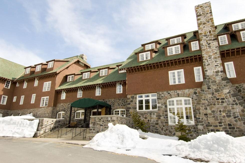 crater lake lodge.