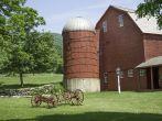 Red barn and wagon in West Arlington, Vermont