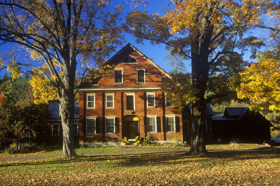 Inn and Hotel along Scenic Route 100 in Autumn in Ludlow, VT