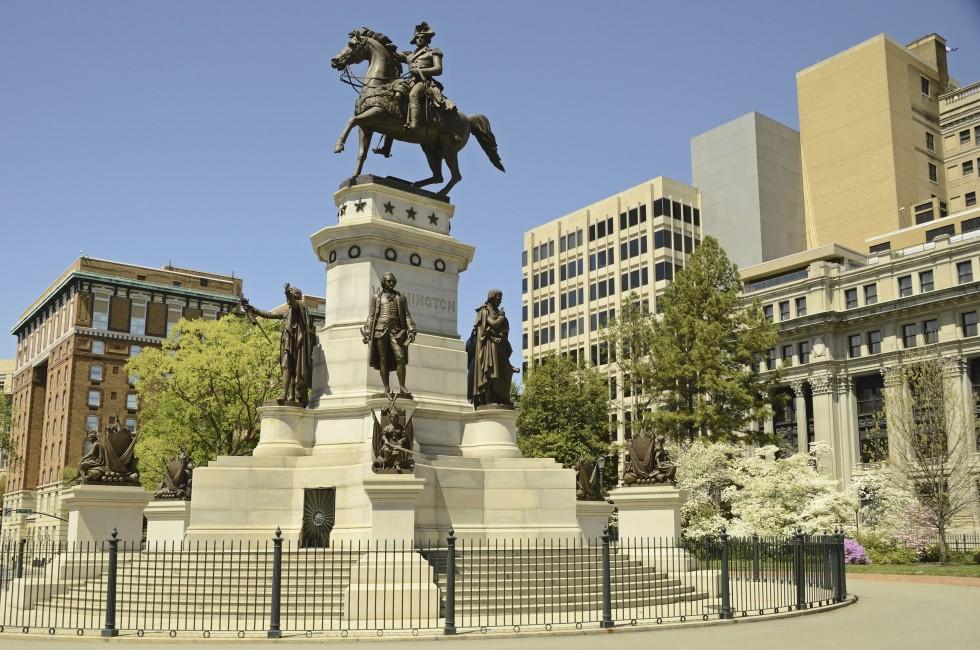 Washington Monument Historic Landmark Capital Square Richmond Virginia/Washington Monument Capital Square in Richmond. 