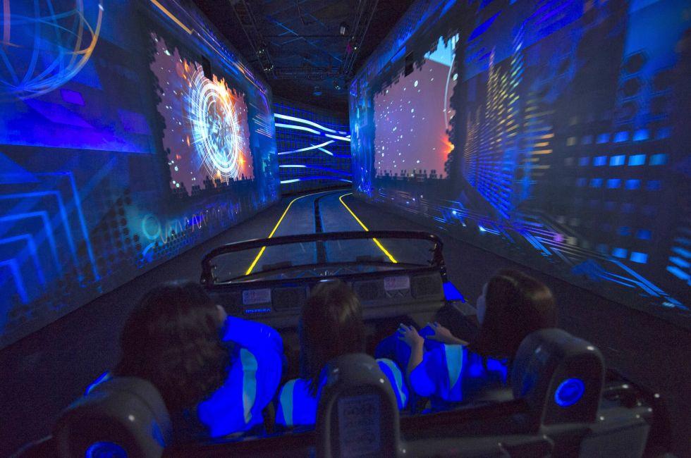 Test Track Presented by Chevrolet features an all-new ride experience, including an interactive pre-show area completely retooled and re-imagined. The sleek new ”Chevrolet Design Center” invites guests to create their own virtual custom-conce