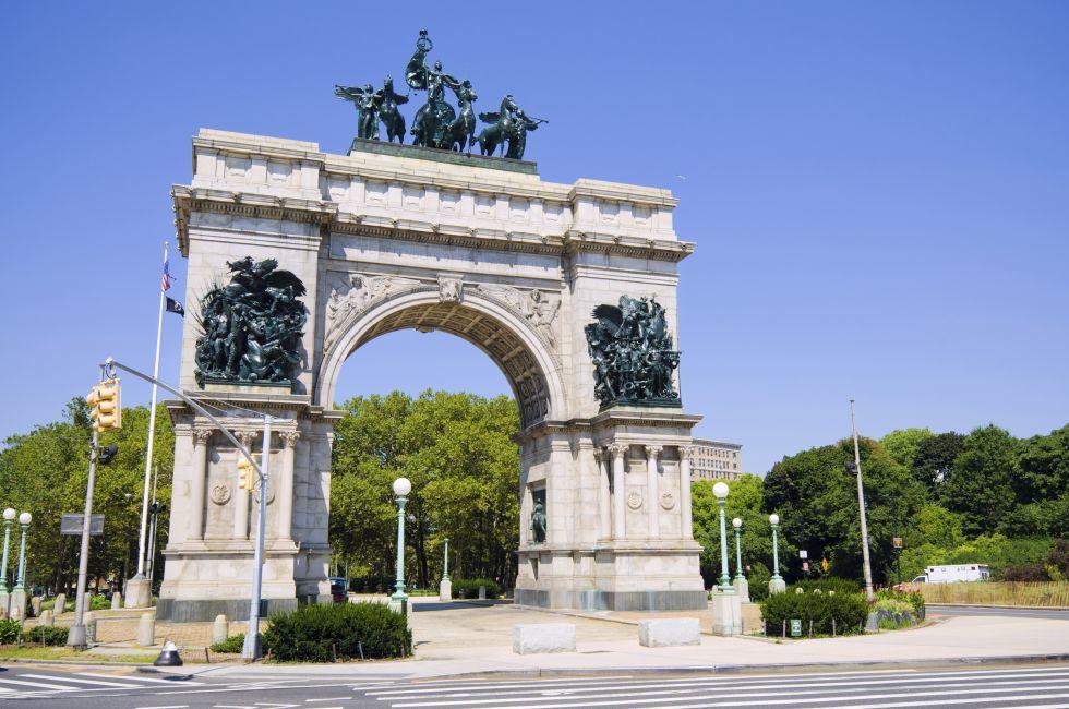 Soldiers' and Sailors' Arch at Grand Army Plaza in Brooklyn, dedicated on October 21, 1892 with an inscription that reads "To the Defenders of the Union, 1861-1865."