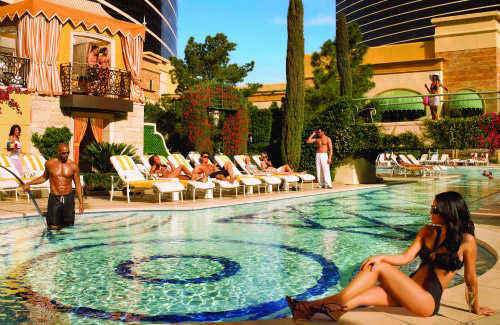 On The Scene Garden of the Gods Pool, Caesars Palace - Las Vegas - On The  Scene