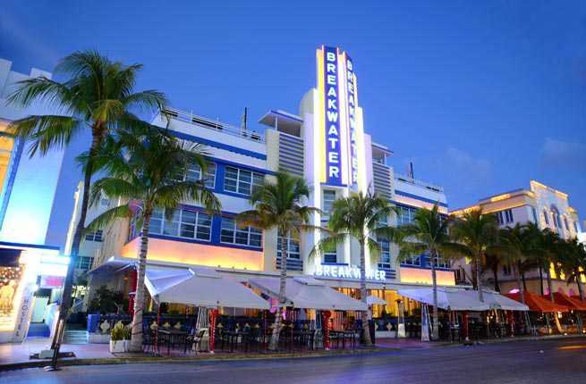 Art deco historic district restaurants