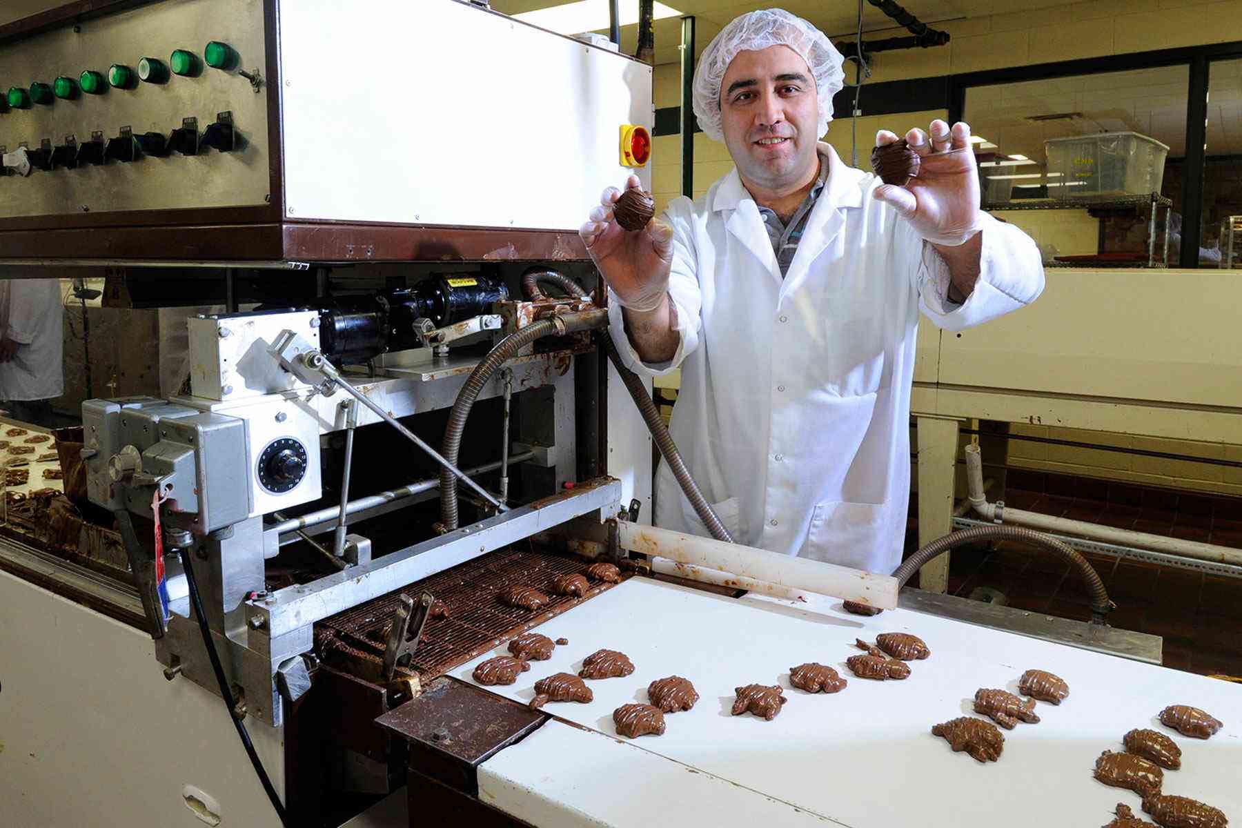 10 Best Candy Factories to Visit