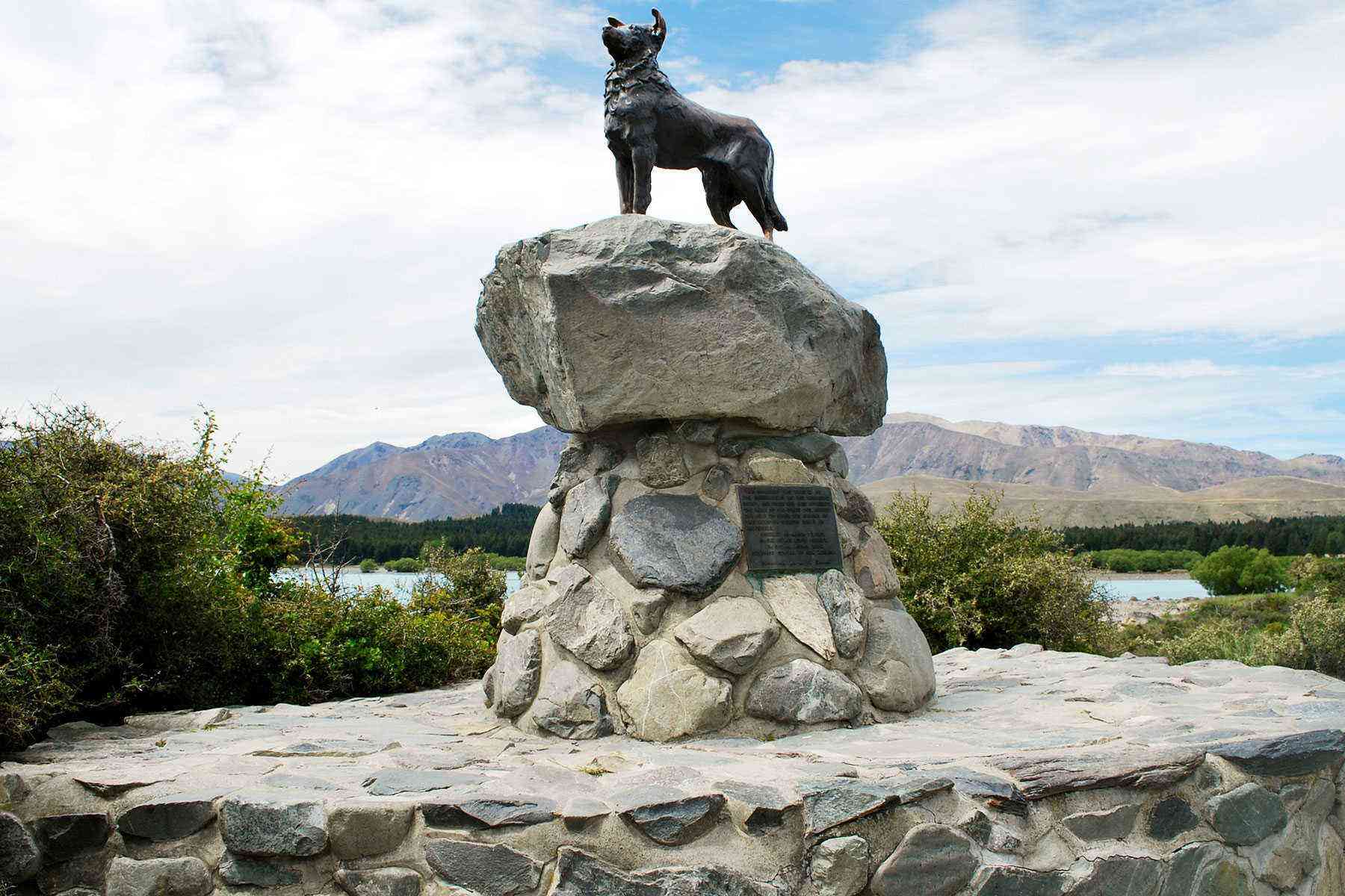 Memorable Mutts 11 Dogs Monuments Around the World Fodors Travel Guide