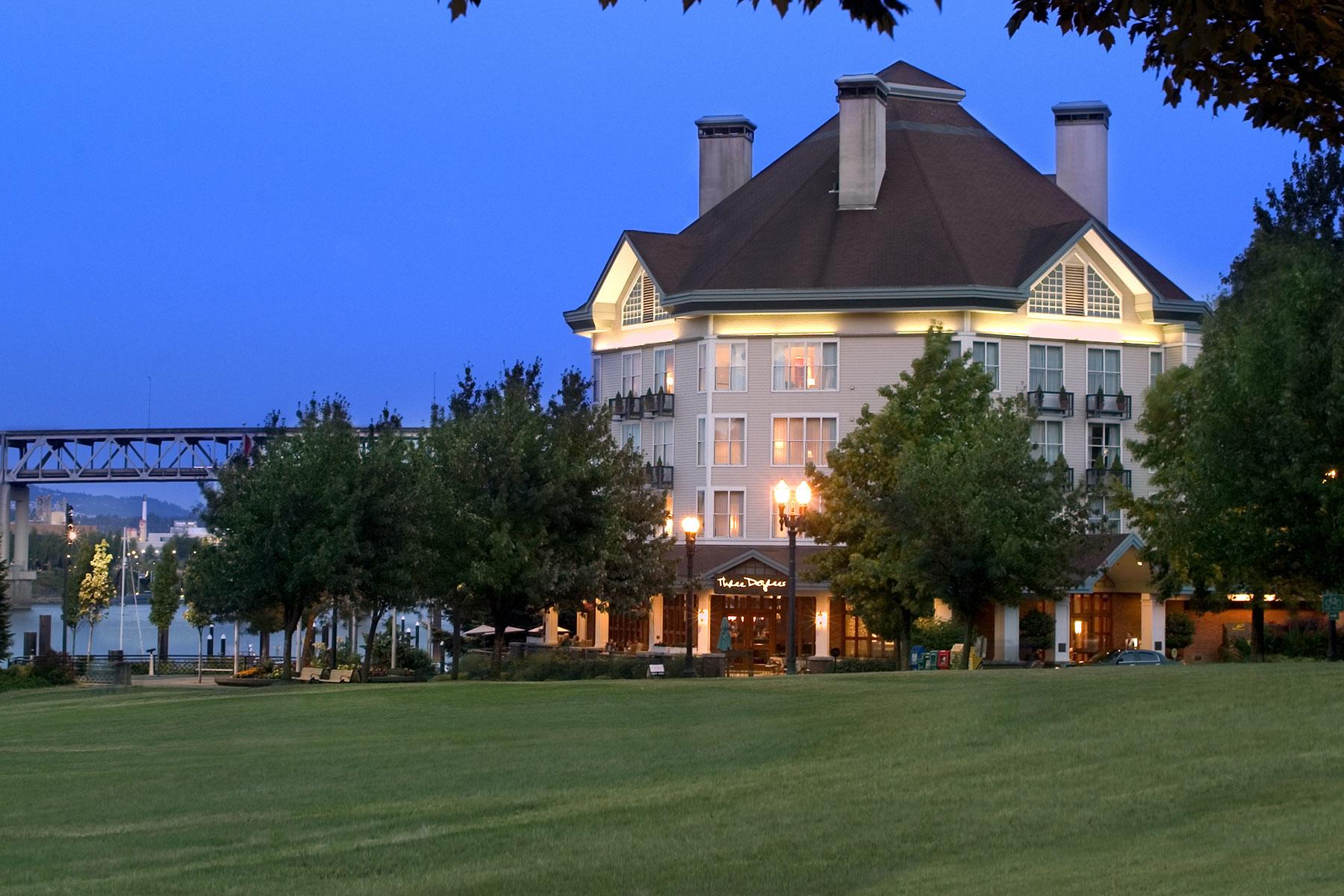 Unusual-Hotel-Jobs-Kimpton-RiverPlace-Hotel