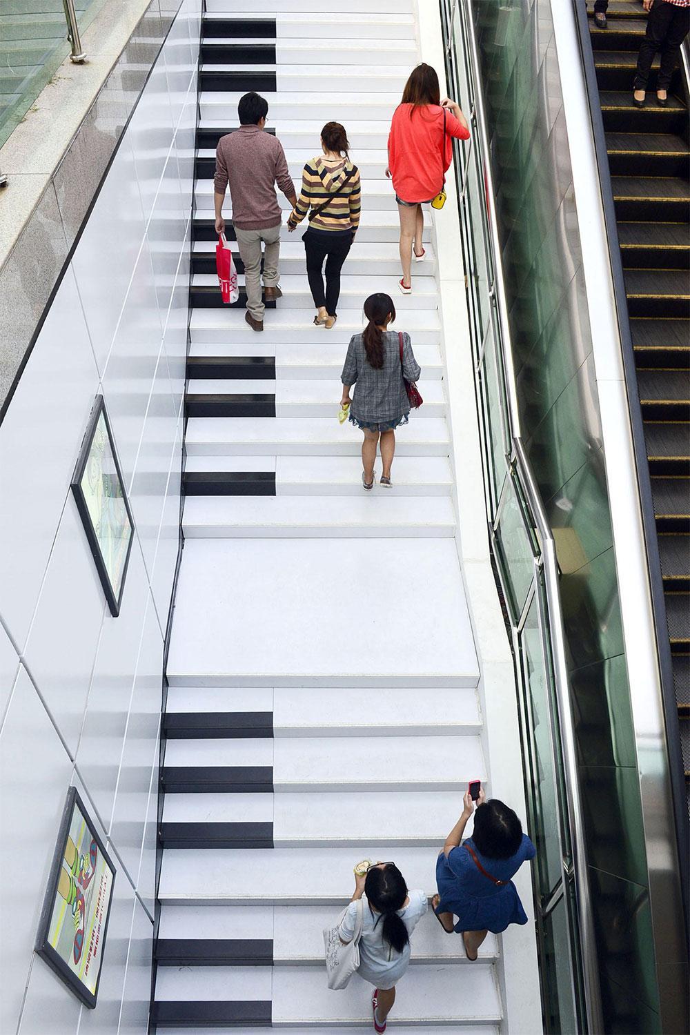 Beautiful-Staircases-Musical-Piano-Stairs-Wulin-Plaza-Hangzhou