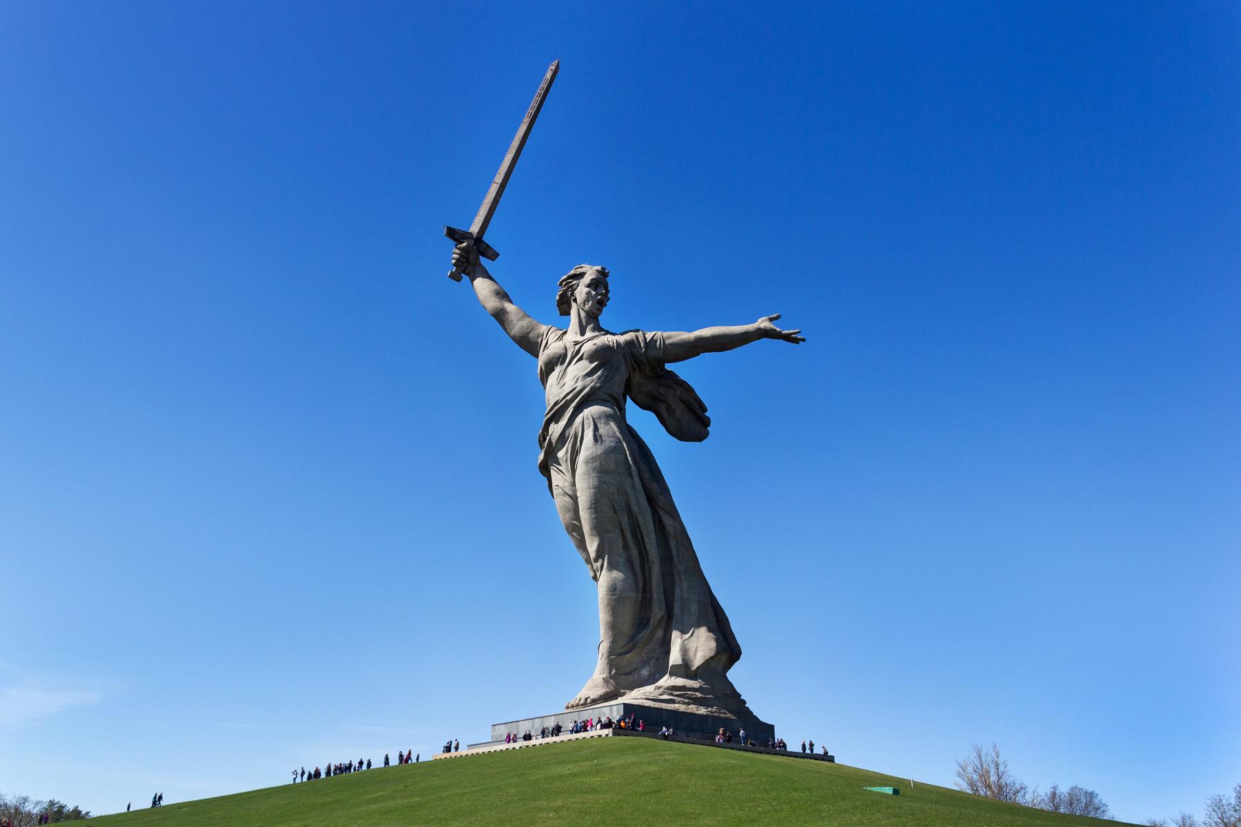 Abandoned-Soviet-Monuments-Motherland-Calling-1