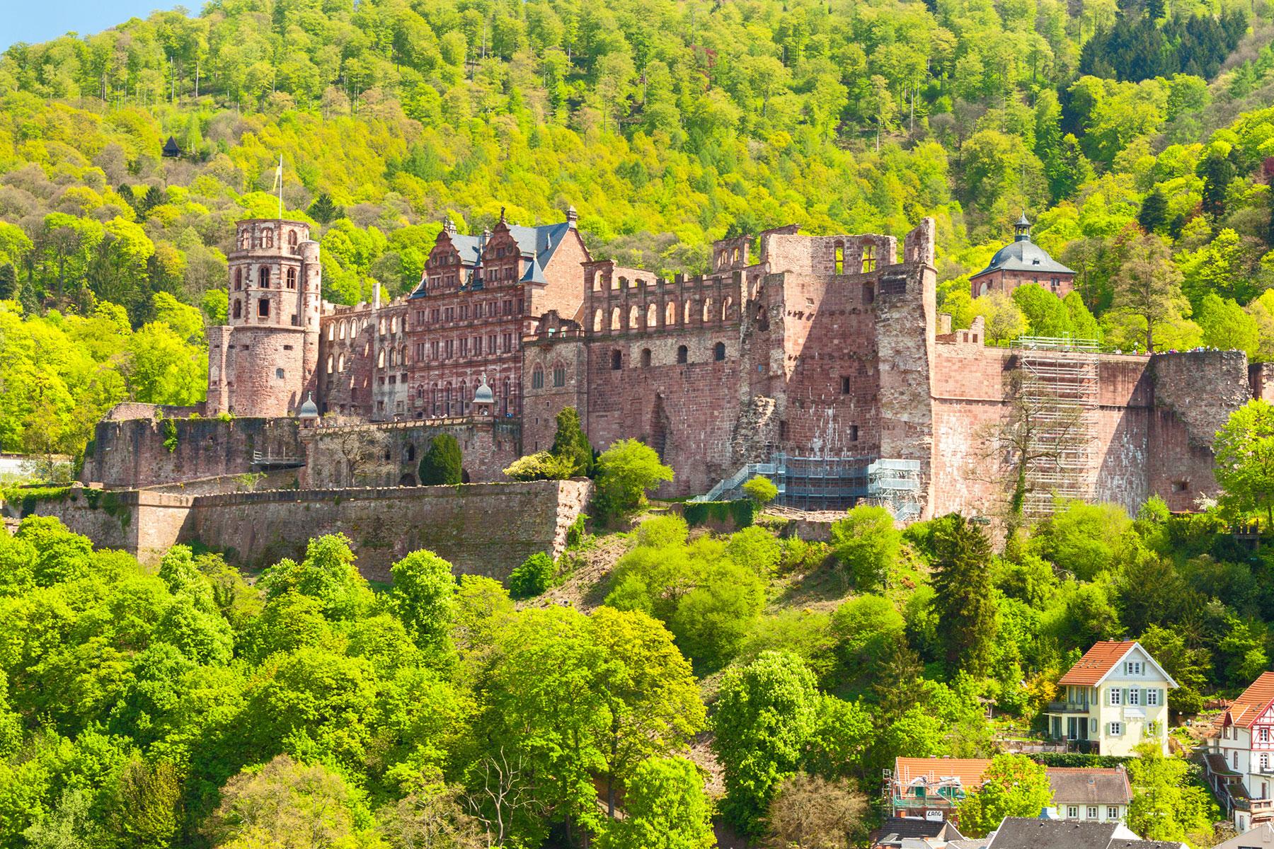 02_German Castles_Heidelberg Castle_shutterstock_417646768