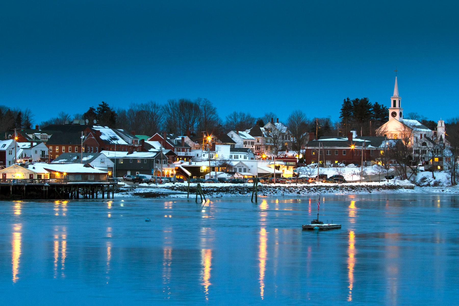 01_Picturesque_Towns_Damariscotta_shutterstock_566915386
